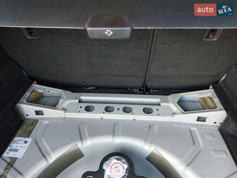 Универсал Opel Insignia 2014 в Львове