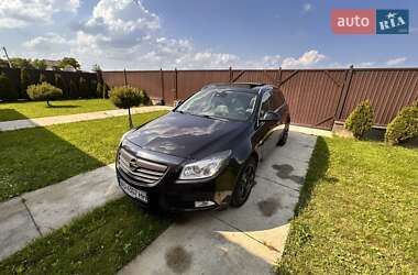 Универсал Opel Insignia 2011 в Тячеве