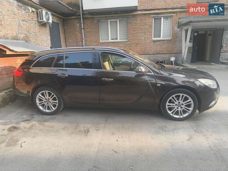 Универсал Opel Insignia 2010 в Хмельницком