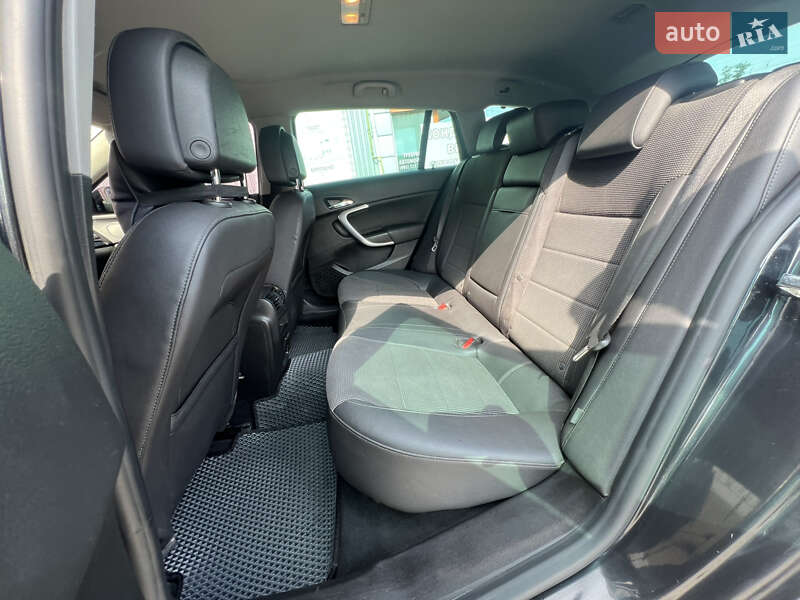 Универсал Opel Insignia 2010 в Николаеве