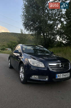 Универсал Opel Insignia 2010 в Ужгороде