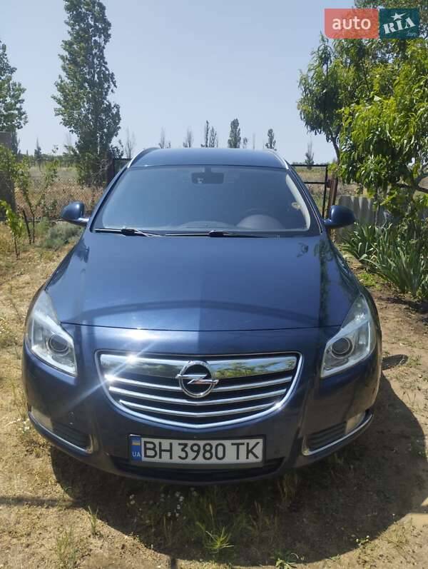 Opel Insignia 2011