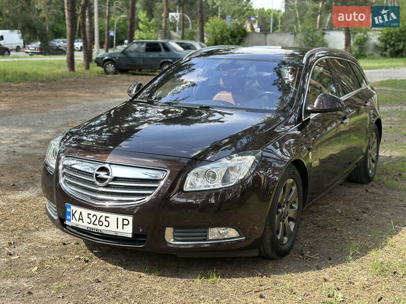 Универсал Opel Insignia 2012 в Киеве