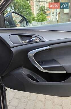 Універсал Opel Insignia 2012 в Івано-Франківську