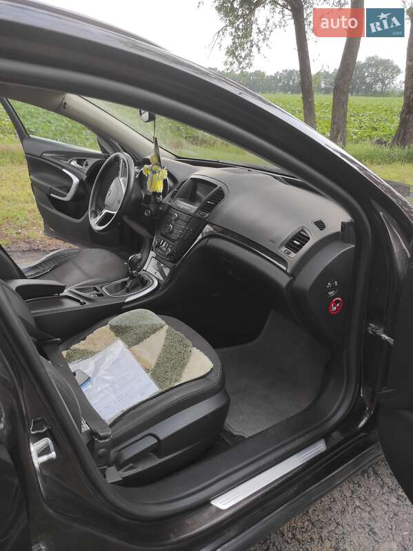 Універсал Opel Insignia 2010 в Сумах