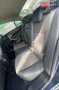 Седан Opel Insignia 2009 в 