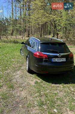 Универсал Opel Insignia 2013 в 