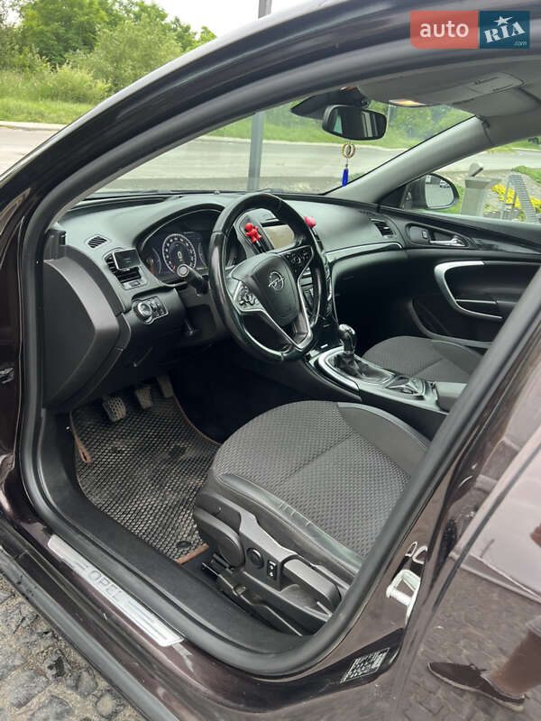 Универсал Opel Insignia 2014 в Львове
