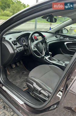 Универсал Opel Insignia 2014 в 