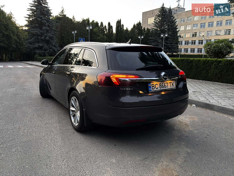 Универсал Opel Insignia 2014 в Львове