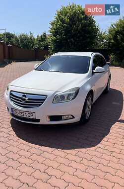 Універсал Opel Insignia 2013 в Чернівцях