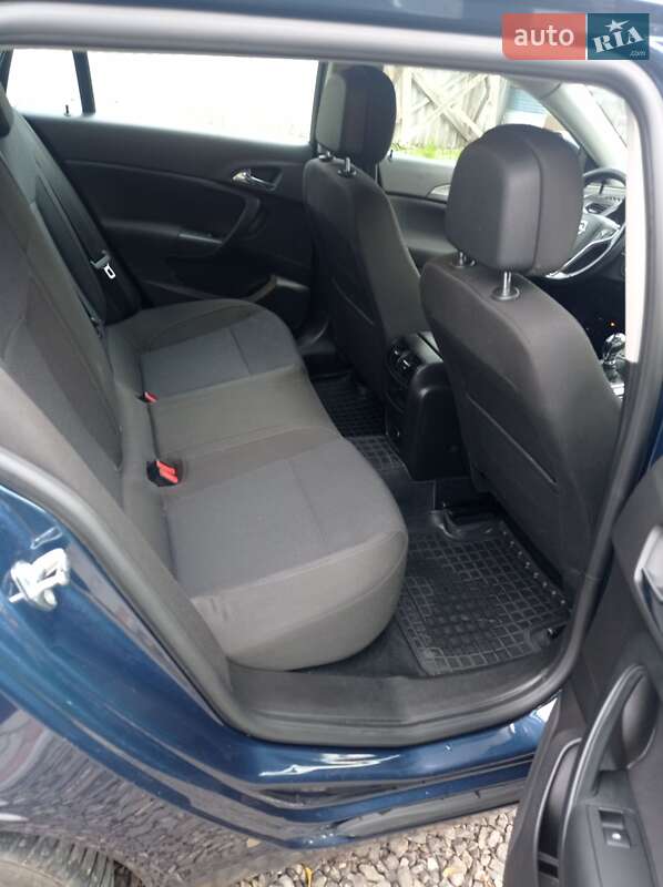 Универсал Opel Insignia 2014 в Бурштыне