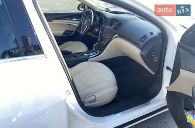 Универсал Opel Insignia 2013 в 