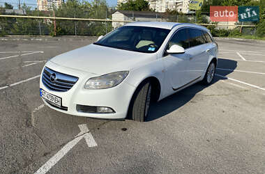 Универсал Opel Insignia 2013 в 