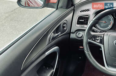 Универсал Opel Insignia 2009 в 