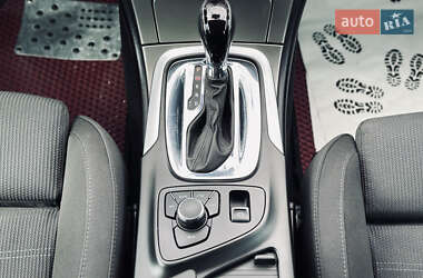 Универсал Opel Insignia 2009 в 