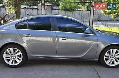 Седан Opel Insignia 2015 в Киеве