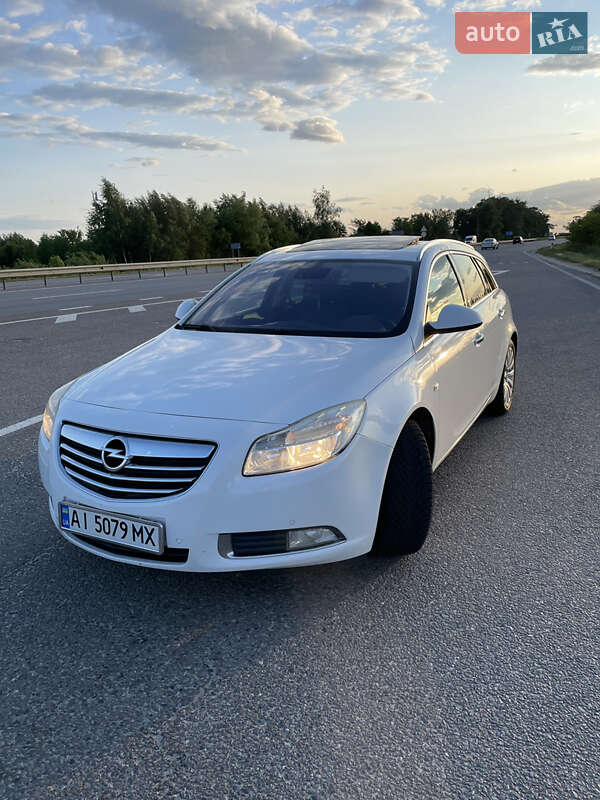 Универсал Opel Insignia 2011 в Львове