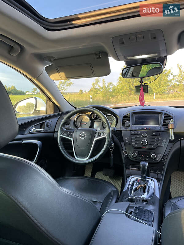 Универсал Opel Insignia 2011 в Львове