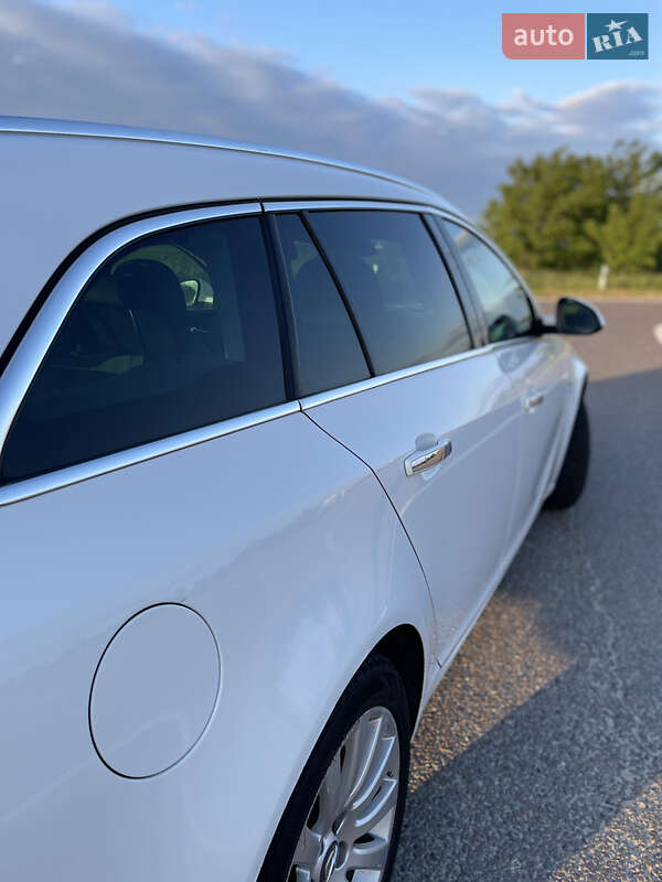 Универсал Opel Insignia 2011 в Львове