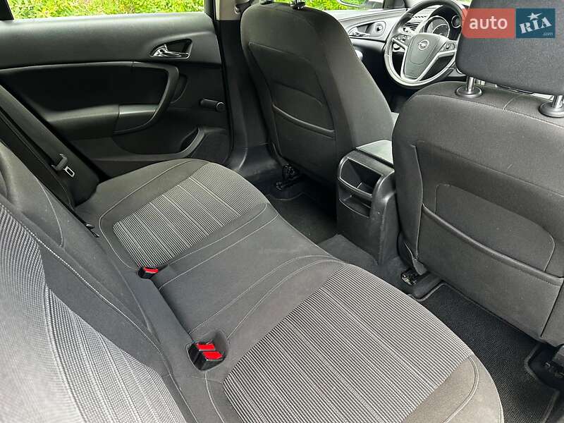 Універсал Opel Insignia 2013 в Києві