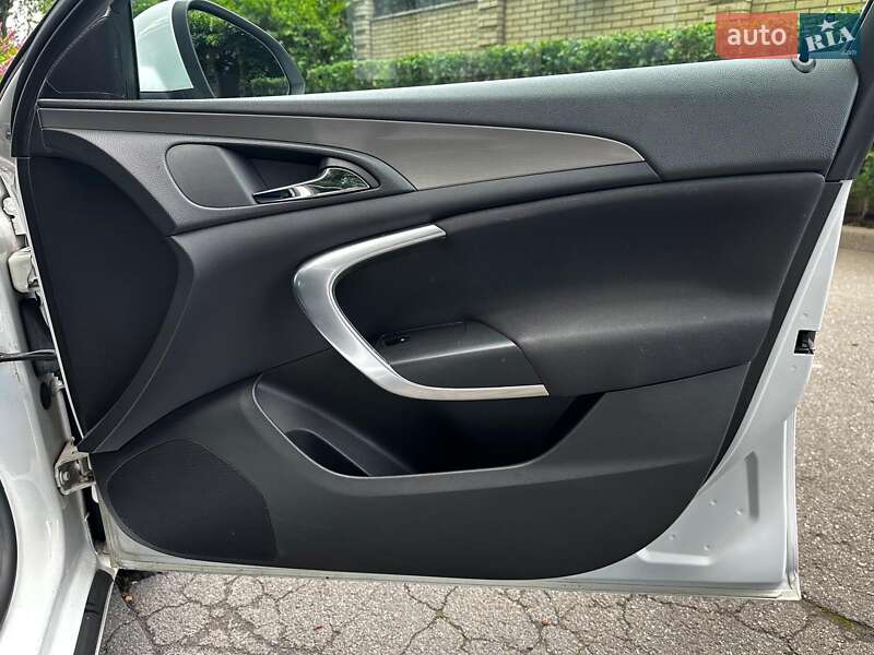 Універсал Opel Insignia 2013 в Києві