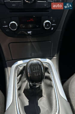 Седан Opel Insignia 2009 в 