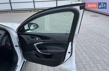 Універсал Opel Insignia 2011 в 