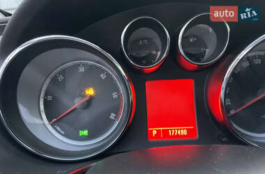 Універсал Opel Insignia 2011 в 