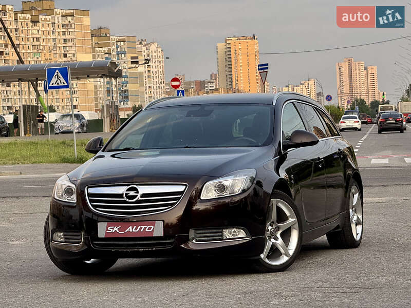 Opel Insignia 2011
