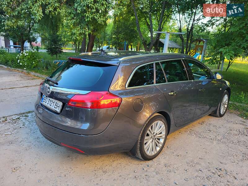Универсал Opel Insignia 2013 в Чорткове