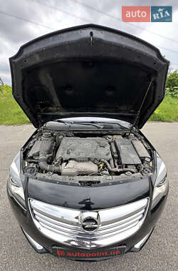 Универсал Opel Insignia 2014 в 