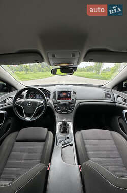 Универсал Opel Insignia 2014 в 