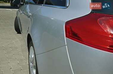 Универсал Opel Insignia 2010 в 