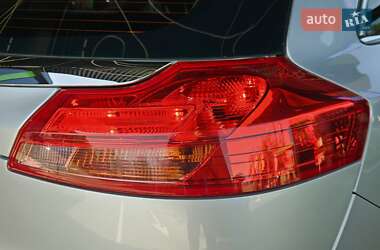 Универсал Opel Insignia 2010 в 