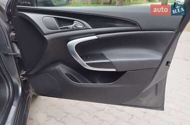 Универсал Opel Insignia 2009 в 