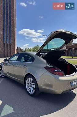Лифтбек Opel Insignia 2015 в 