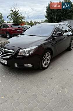 Универсал Opel Insignia 2011 в Любомле