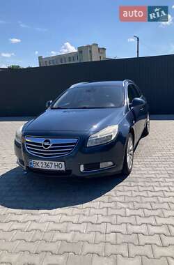 Универсал Opel Insignia 2009 в Смыге