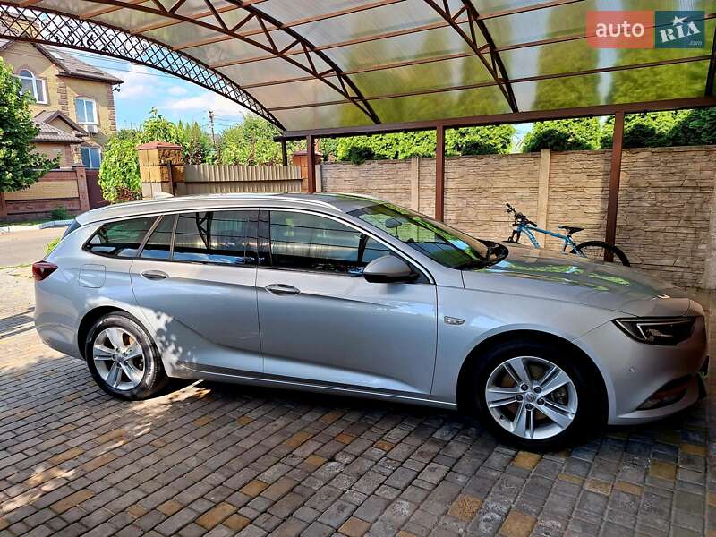 Универсал Opel Insignia 2017 в Киеве