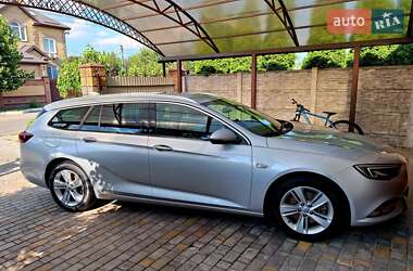 Универсал Opel Insignia 2017 в 
