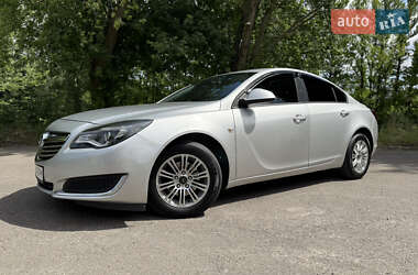 Седан Opel Insignia 2014 в Львові
