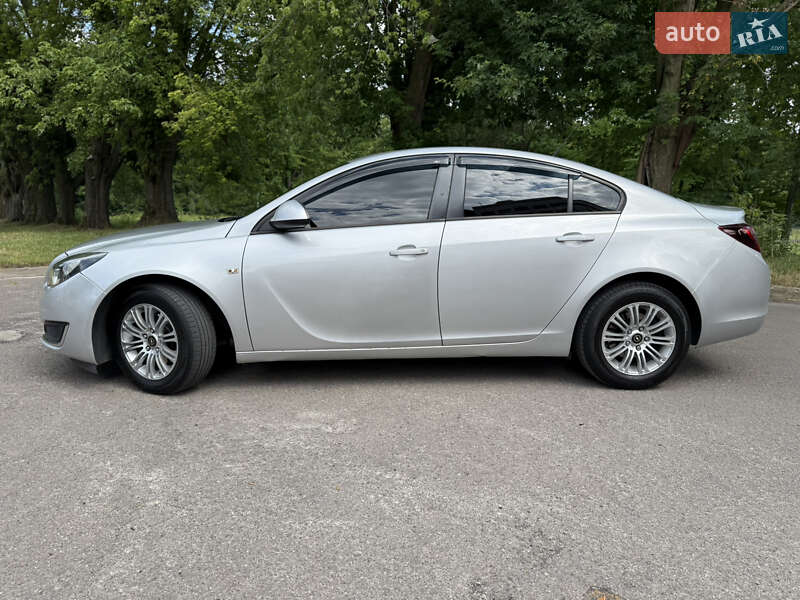 Седан Opel Insignia 2014 в Львове