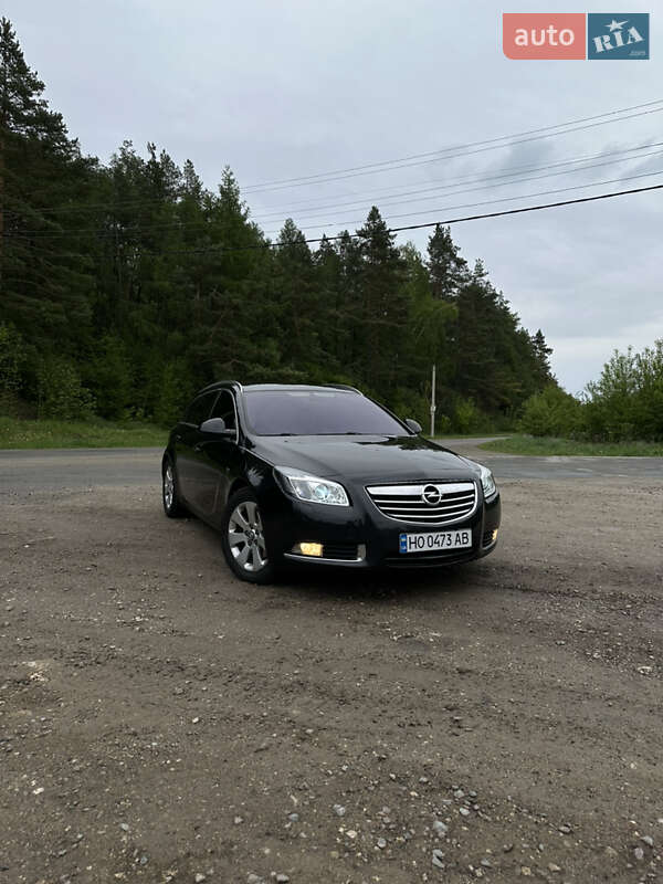 Універсал Opel Insignia 2011 в Тернополі