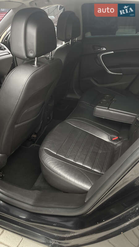 Універсал Opel Insignia 2011 в Тернополі