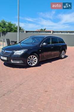 Універсал Opel Insignia 2010 в Сарнах