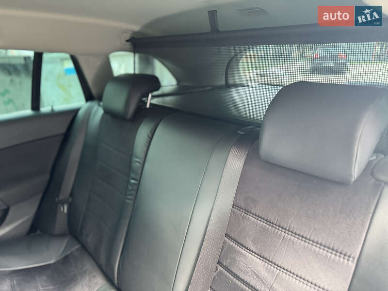 Універсал Opel Insignia 2015 в Дніпрі