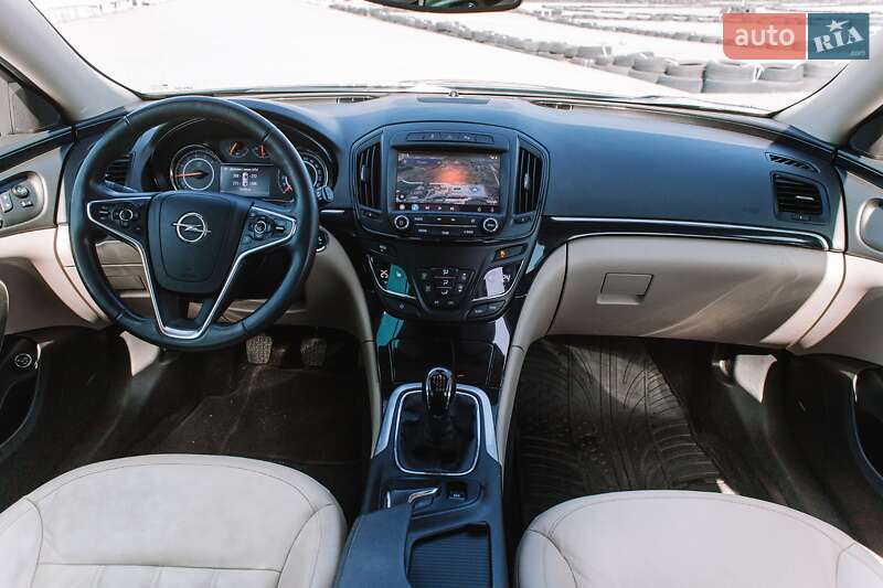 Универсал Opel Insignia 2015 в Львове