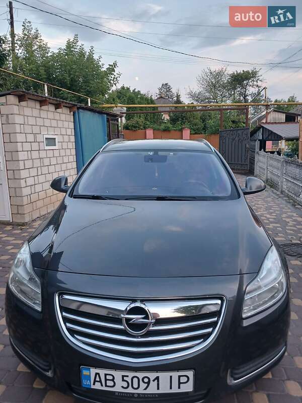 Універсал Opel Insignia 2011 в Могилів-Подільському