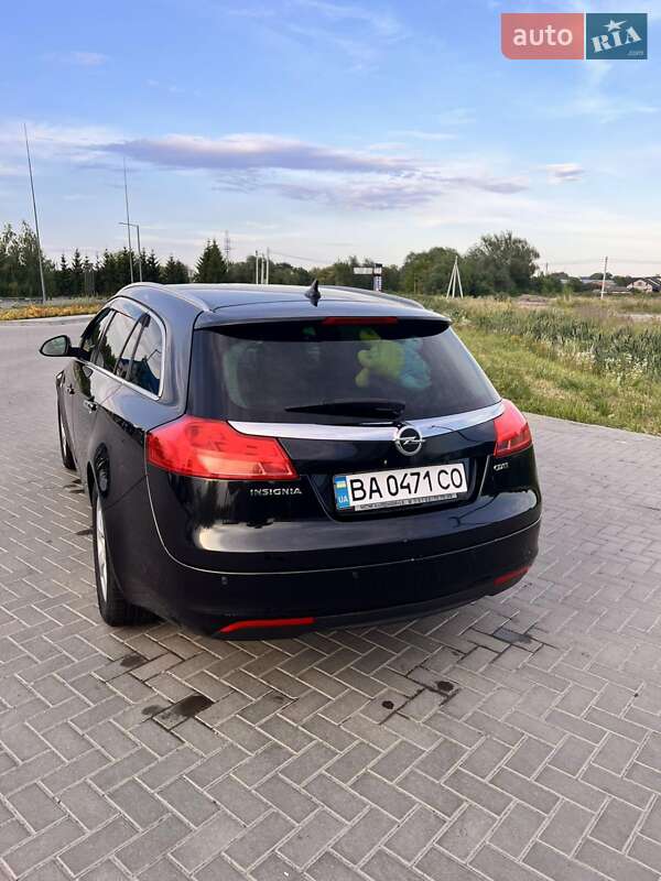 Універсал Opel Insignia 2010 в Сокалі